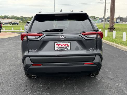 Used 2025 Toyota RAV4 XLE w/ Convenience Package AWD/4WD image 8