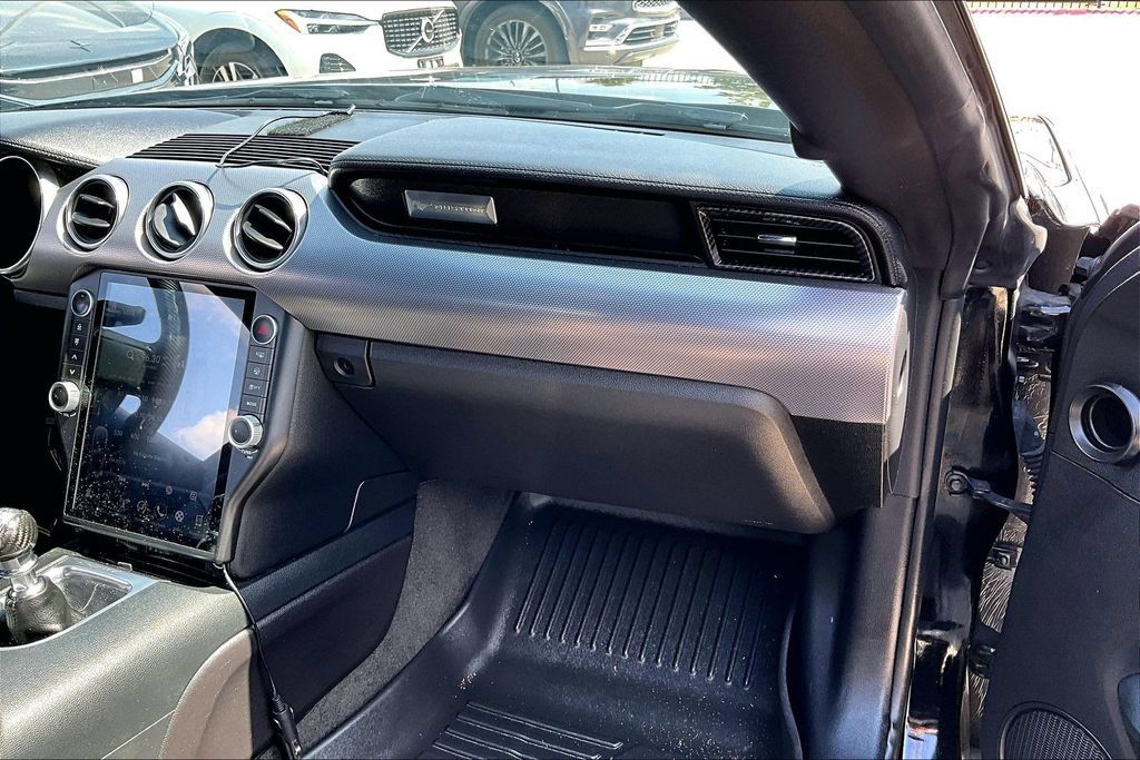 Used 2018 Ford Mustang GT RWD image 19
