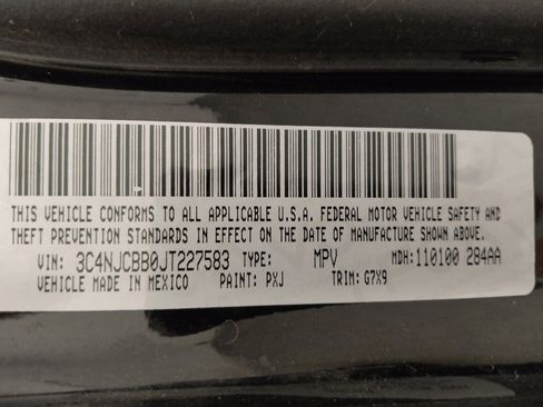 Used 2018 Jeep Compass Latitude w/ Popular Equipment Group FWD image 33