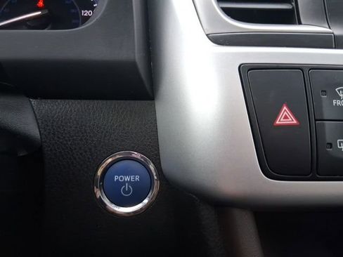 Used 2014 Toyota Highlander Limited Platinum image 28