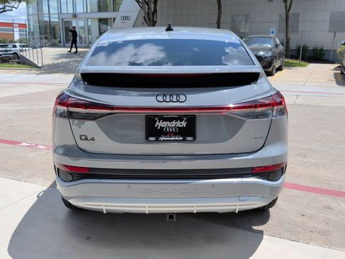 Used 2023 Audi Q4 e-tron Premium Plus w/ Premium Plus AWD/4WD image 9