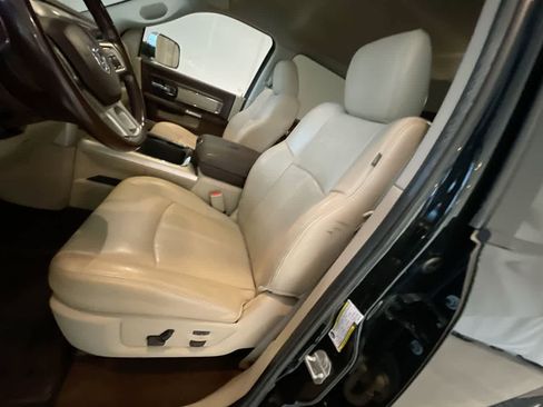 Used 2018 RAM 2500 Laramie w/ Convenience Group AWD/4WD image 11