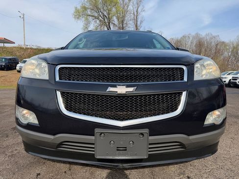 Used 2012 Chevrolet Traverse LT image 2