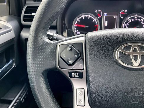 Used 2020 Toyota 4Runner Limited image 23