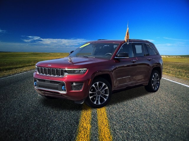 Used 2023 Jeep Grand Cherokee Overland AWD/4WD image 33