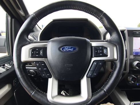 Used 2020 Ford F150 Lariat w/ Equipment Group 502A Luxury AWD/4WD image 19