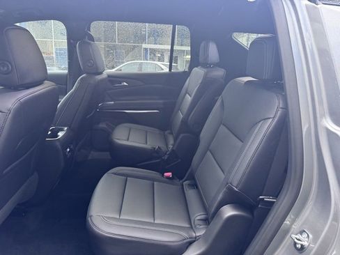 New 2026 Chevrolet Traverse LT w/ Midnight/Sport Edition image 16