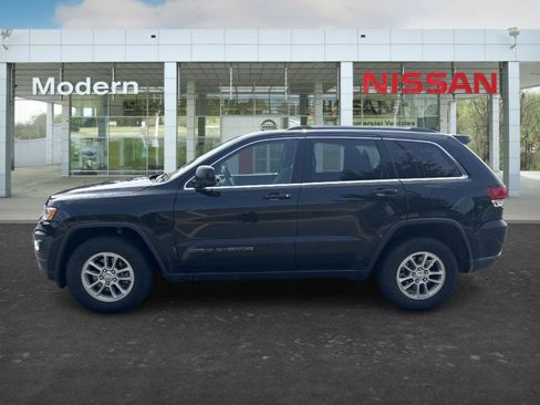 Used 2020 Jeep Grand Cherokee Laredo AWD/4WD image 2