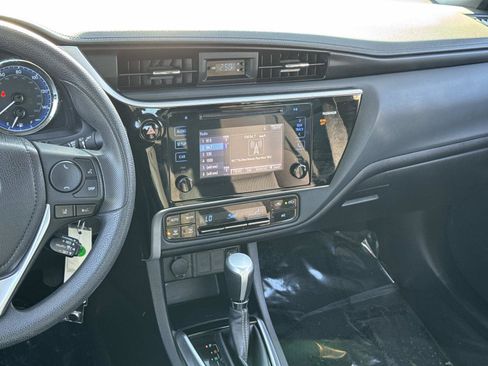 Used 2017 Toyota Corolla LE w/ Carpet Mat Package (TMS) image 3