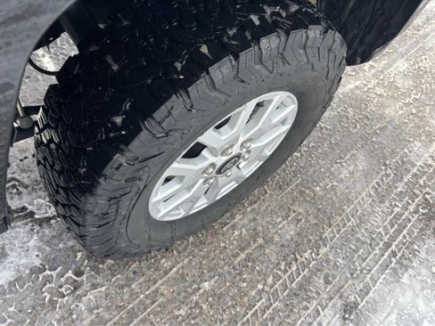 Used 2024 Toyota Tacoma SR5 image 23