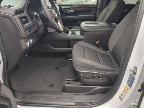 Certified 2022 GMC Yukon SLE w/ Gmc Pro Safety Plus Package AWD/4WD image 18