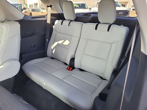 New 2026 Ford Explorer Platinum w/ LUX Leather Package image 32