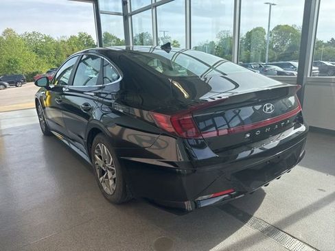 Used 2023 Hyundai Sonata SEL w/ Convenience Package FWD image 4