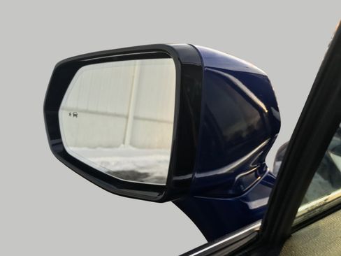 Certified 2025 Cadillac XT5 Premium Luxury image 21