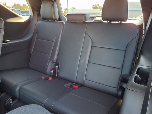 New 2026 Chevrolet Traverse High Country w/ LPO, Floor Liner Package image 16