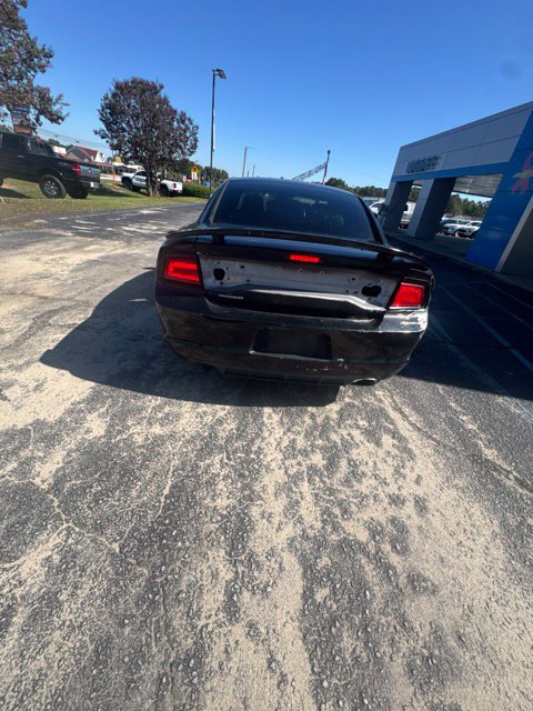 Used 2011 Dodge Charger SE RWD image 4