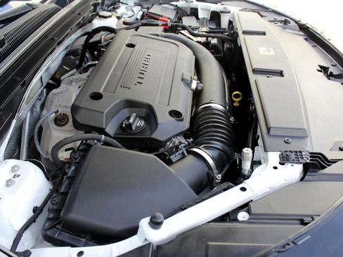 Used 2023 Buick Envision Essence image 48