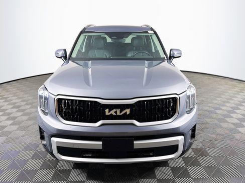 Used 2025 Kia Telluride S AWD/4WD image 2