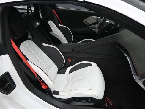 Used 2023 Chevrolet Corvette Stingray Premium Cpe w/ Z51 Performance Package RWD image 21