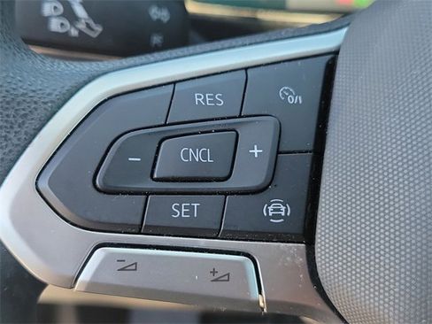 Used 2022 Volkswagen Taos S image 21