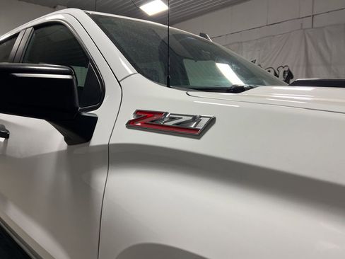 Used 2023 Chevrolet Silverado 1500 LT Trail Boss w/ Protection Package image 9