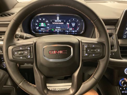 Used 2024 GMC Yukon XL AT4 w/ AT4 Premium Plus Package AWD/4WD image 14