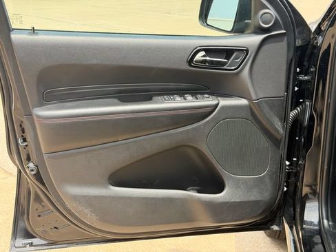 Used 2025 Dodge Durango GT RWD image 21