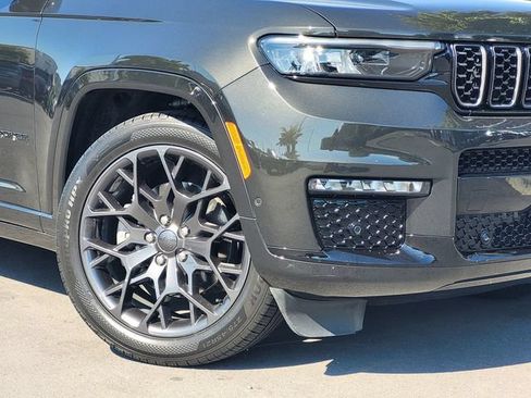 Used 2024 Jeep Grand Cherokee L Summit AWD/4WD image 9
