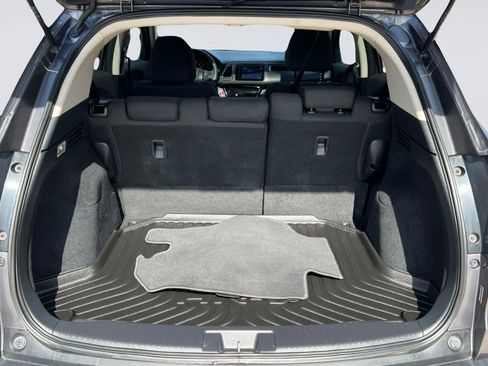 Used 2018 Honda HR-V EX image 16
