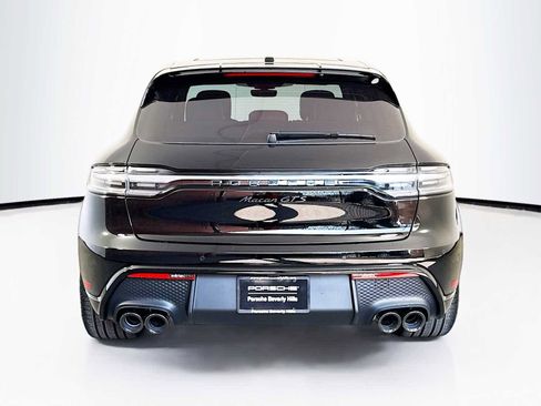 New 2025 Porsche Macan GTS image 10