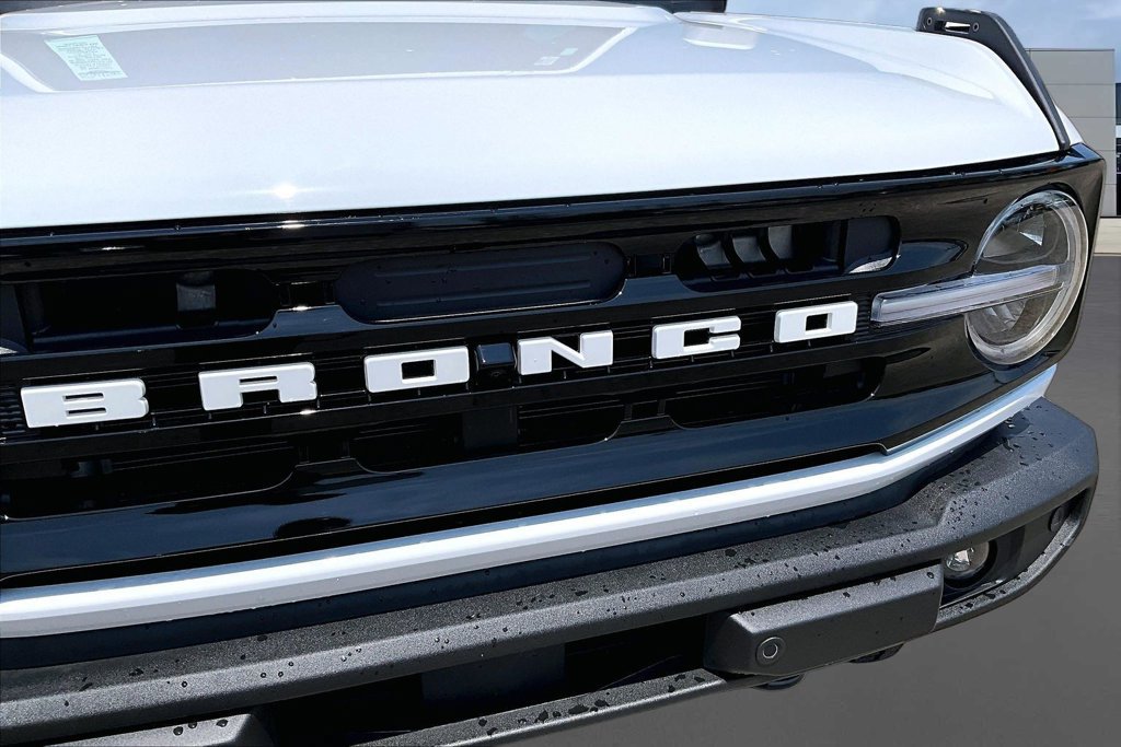 New 2026 Ford Bronco Outer Banks AWD/4WD image 34