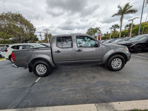 Used 2020 Nissan Frontier SV RWD image 4