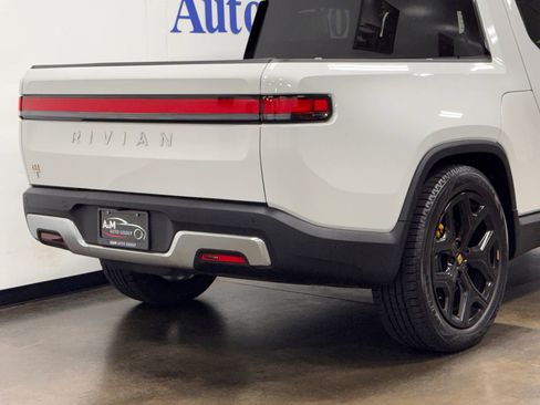 Used 2022 Rivian R1T Adventure image 6