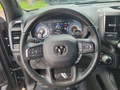Used 2022 RAM 1500 Limited AWD/4WD image 18