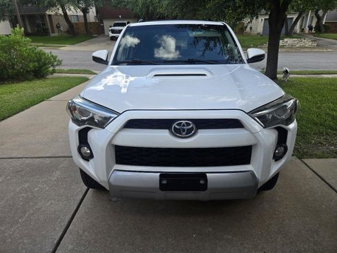 Used 2016 Toyota 4Runner Trail AWD/4WD image 2