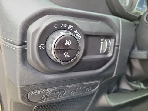 New 2026 Jeep Gladiator Sport AWD/4WD image 21