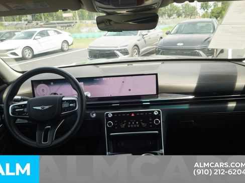 Used 2025 Genesis GV80 2.5T Standard AWD/4WD image 19