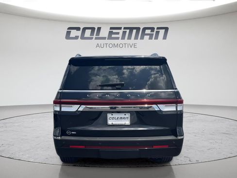 Used 2022 Lincoln Navigator Reserve AWD/4WD image 4
