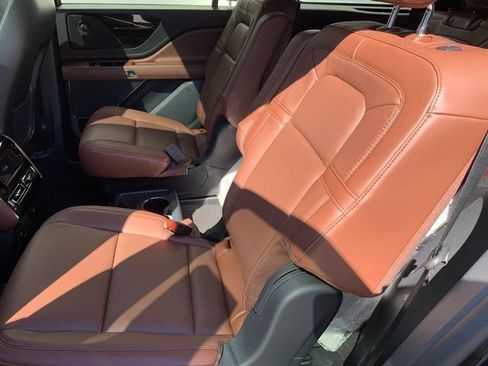 New 2026 Lincoln Aviator Reserve AWD/4WD image 24