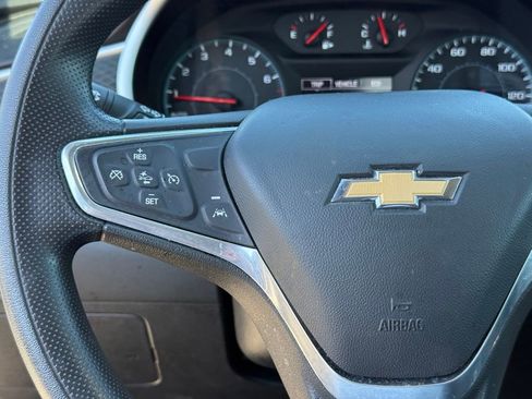 Used 2023 Chevrolet Malibu LT FWD image 15