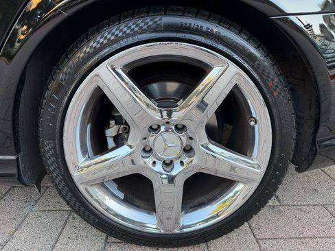 Used 2009 Mercedes-Benz E 550 Sedan image 30