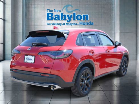 Used 2024 Honda HR-V Sport image 4