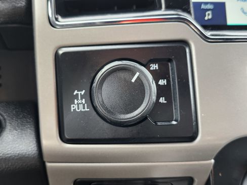 Used 2022 Ford F350 Lariat w/ Lariat Ultimate Package image 12