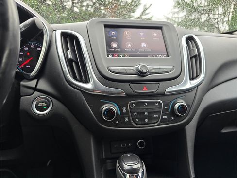 Used 2020 Chevrolet Equinox LT image 19