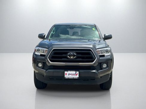 Used 2022 Toyota Tacoma SR5 image 2