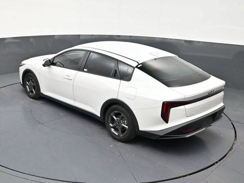 Used 2025 Kia K4 FWD image 14