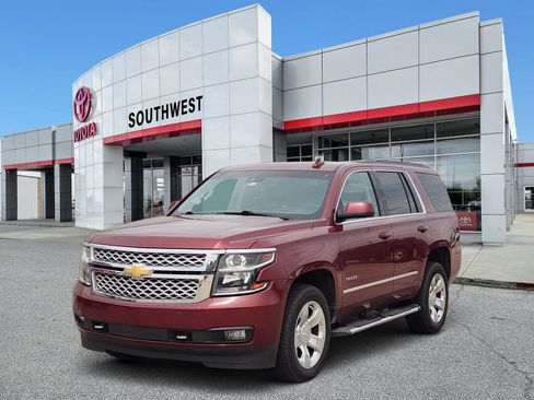 Used 2019 Chevrolet Tahoe LT w/ LT Signature Package AWD/4WD image 2