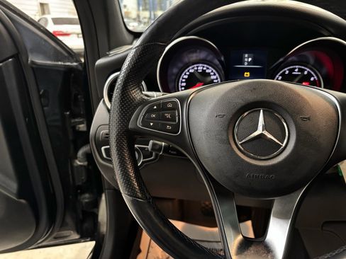 Used 2019 Mercedes-Benz GLC 300 4MATIC image 12