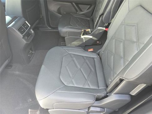 New 2026 Volkswagen Atlas SE image 13