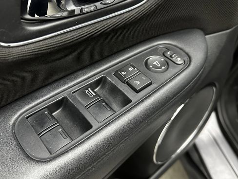 Used 2018 Honda HR-V EX image 13